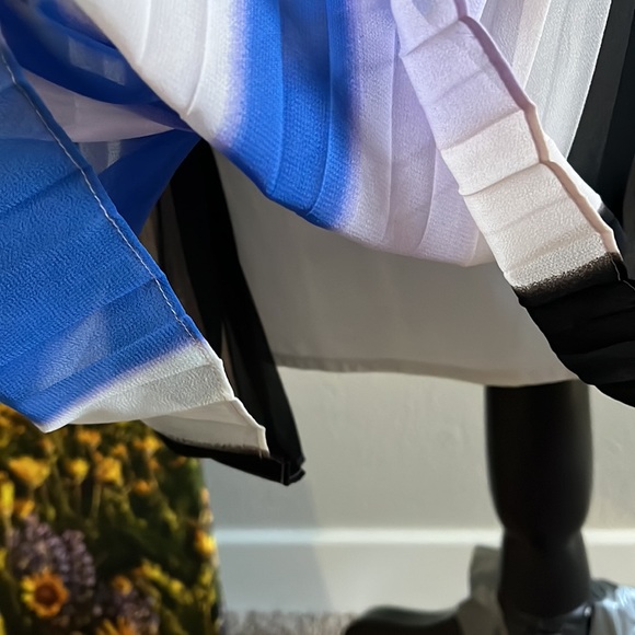 Club Monaco Pleated Skirt - Picture 6 of 12